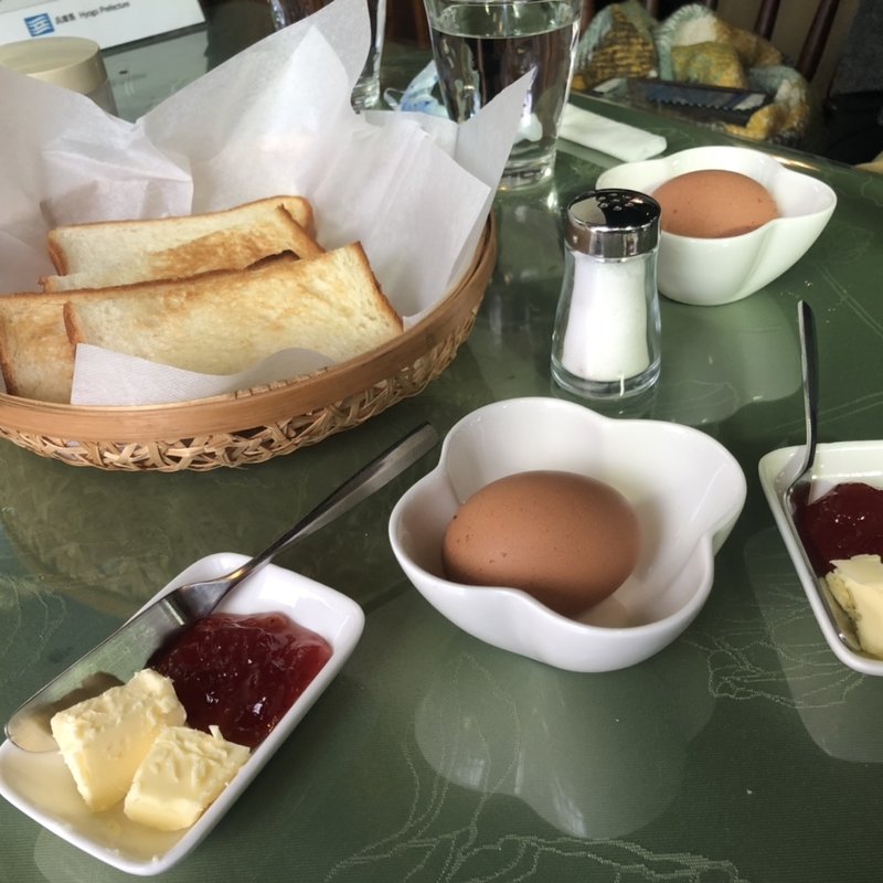 モーニング(カフェ　デミタス)