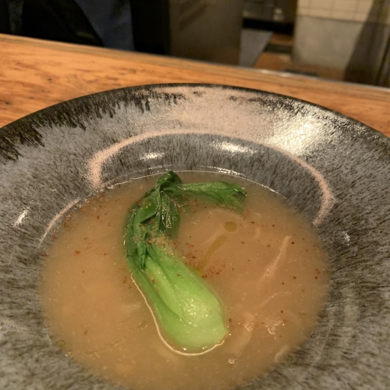 おきまりコース　鴨白湯フカヒレ煮込み(十番 無鴨黒)