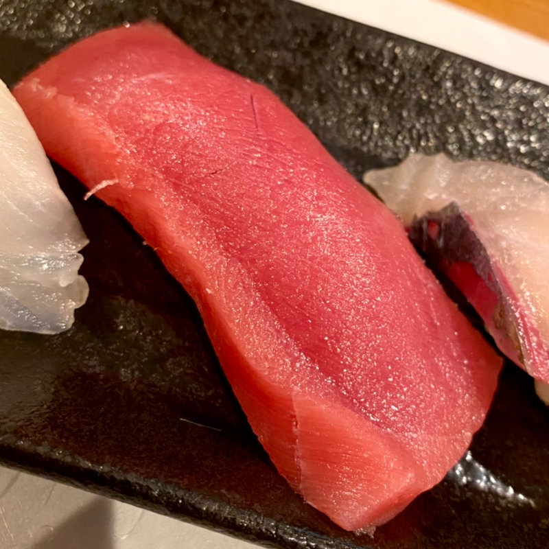 まぐろ（にぎり）(寿司居酒屋 ゲゲゲの三丁目)