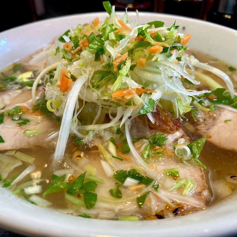 ごま油香るねぎとキャベツの塩ラーメン(喜多方ラーメン坂内 小法師 針中野店 （コボシ）)