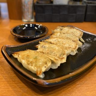 餃子(鶏白湯味噌らーめん 勇喜)