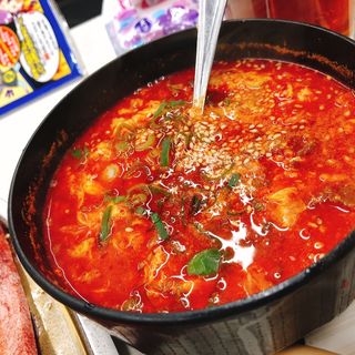 ユッケジャンスープ(焼肉ホルモン 空 鶴橋本店)