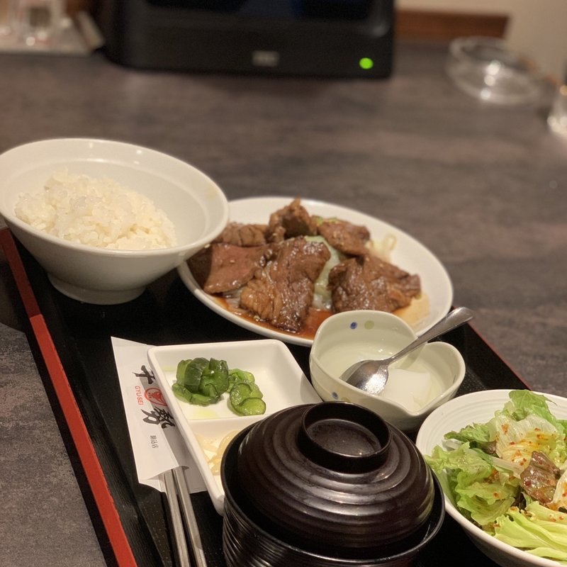 和牛カルビ焼き定食(牛勢)