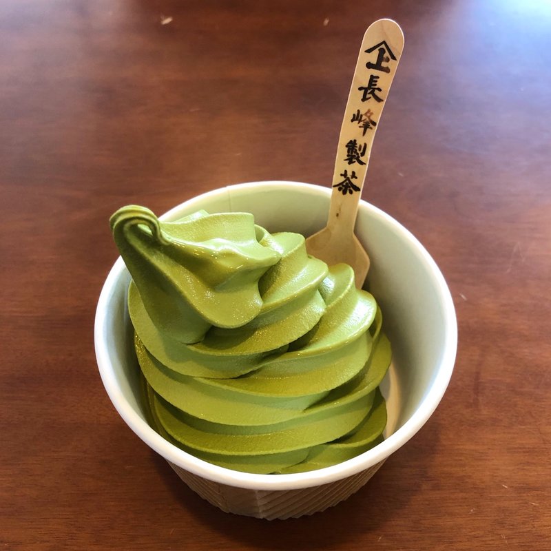 3倍抹茶ソフト(静岡長峰製茶 横浜南支店)