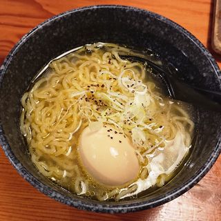 鶏塩煮卵ラーメン(じゃんぼ焼鳥 鳥貴族 京急川崎駅前店 )