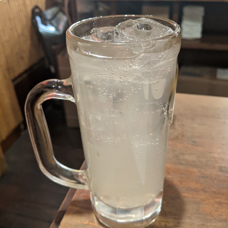 生グレープフルーツサワー(100円やきとり 溝の口中央酒場 とり玉)