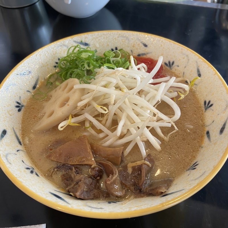 贅沢濃厚味噌ラーメン(柳麺マタドール)
