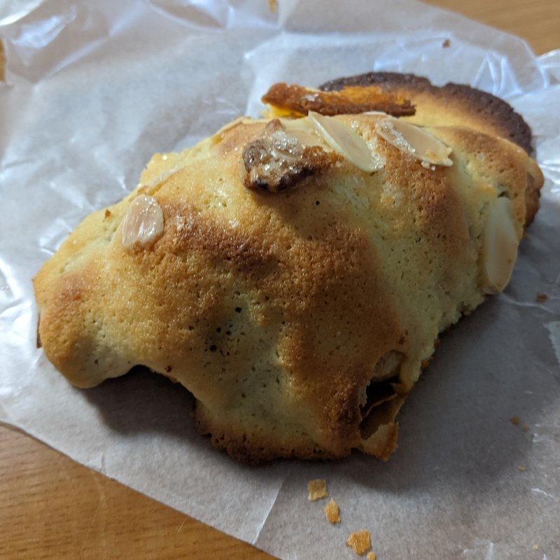 クロワッサン・オザマンド(ブレッドイットビー)