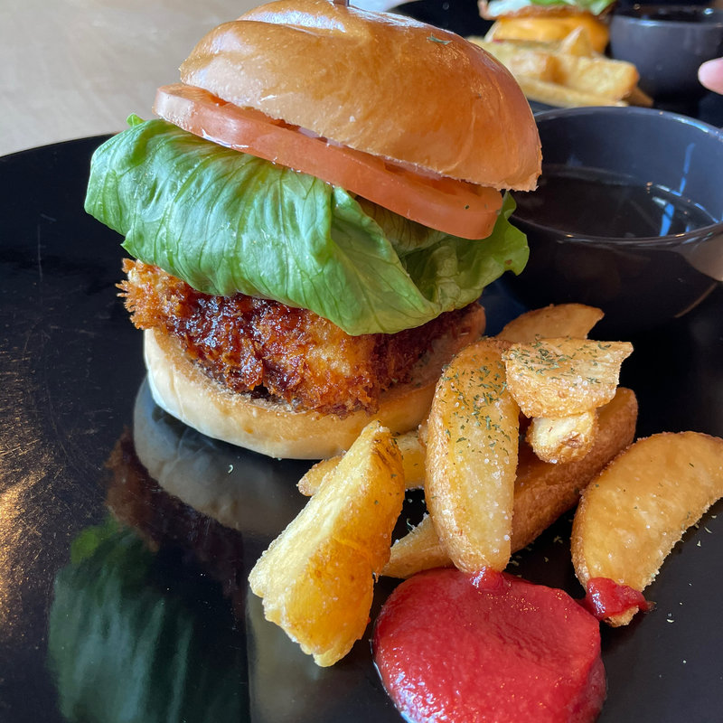 鳥バーガー(mebuki屋)