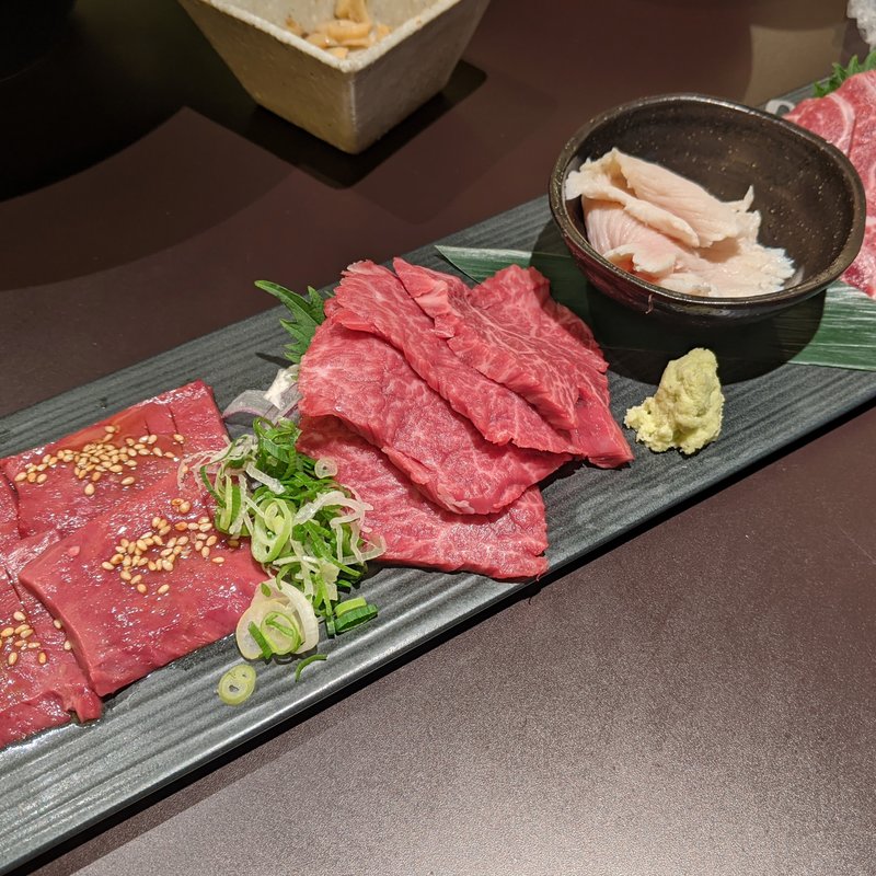 肉の刺身盛り合わせ(三百屋　Ｆ３)