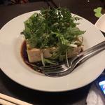 豆腐とハーブのサラダ