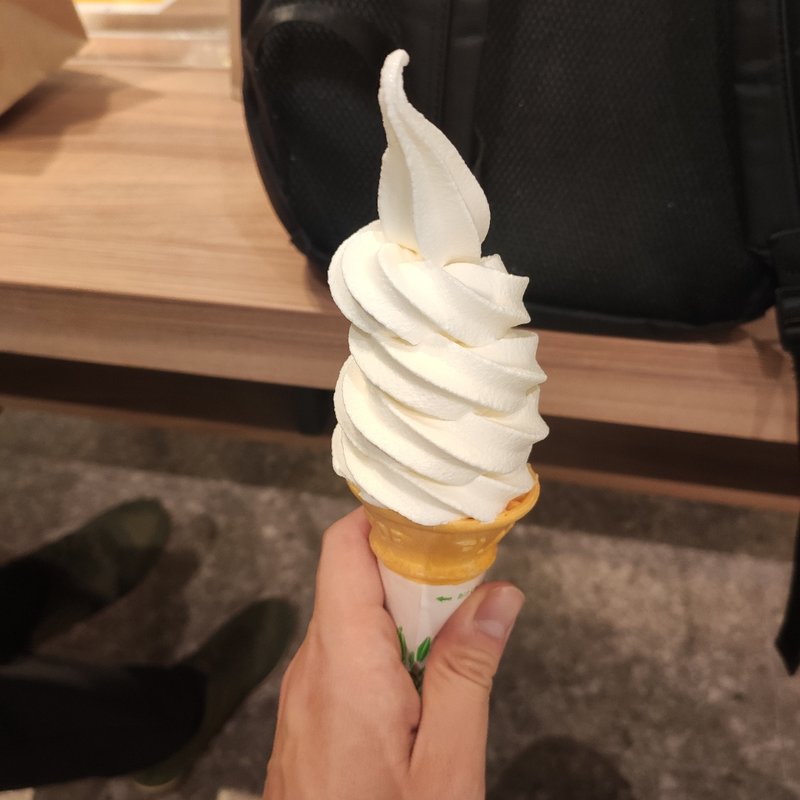 ミルクコーン(北海道うまいもの館 ららぽーと愛知東郷店)