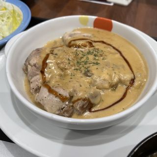 濃厚オマール海老ソースのチキンフリカッセ定食(松屋 石神井公園店 )