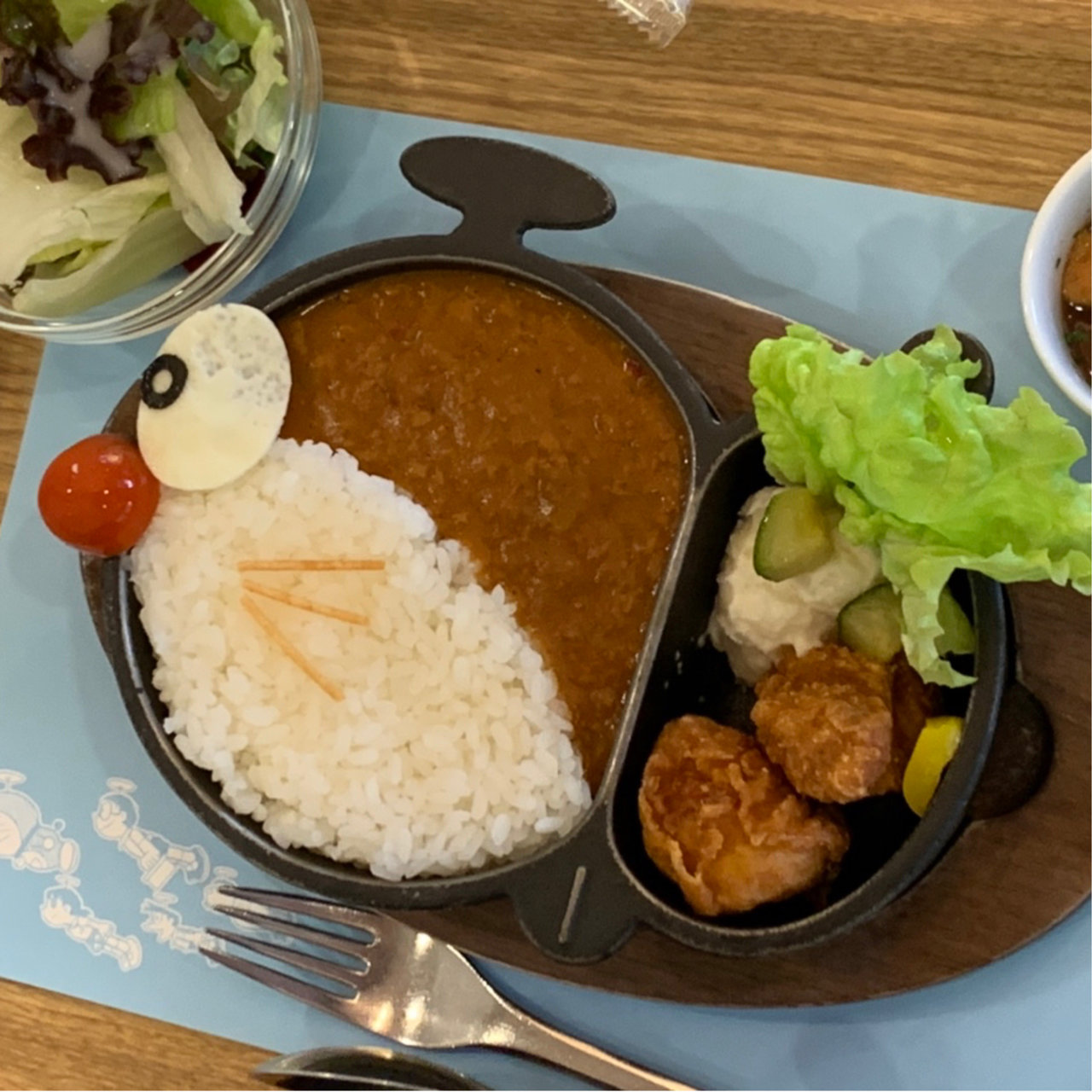 空飛ぶドラえもんカレー 藤子 ｆ 不二雄ミュージアムカフェ の口コミ一覧 おいしい一皿が集まるグルメコミュニティサービス Sarah