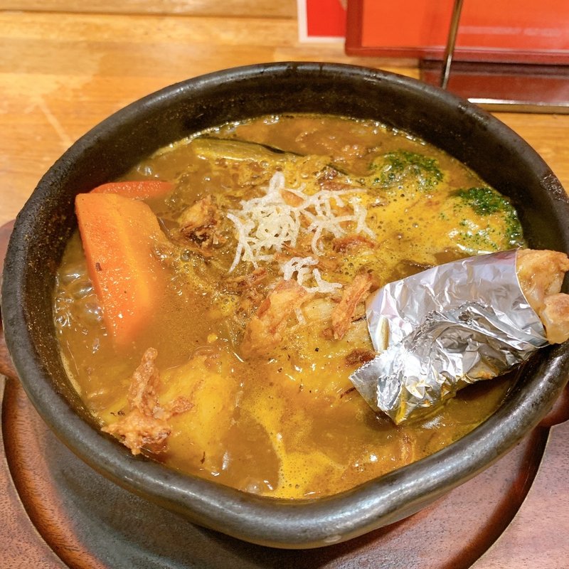 鶏モモ肉1本スープカレー(洋食屋さん 樹里カレー 梅田店)
