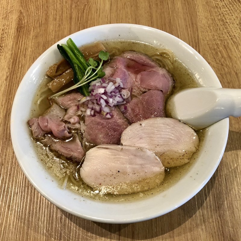 チャーシュー塩蕎麦大盛り(中華蕎麦ごとう)