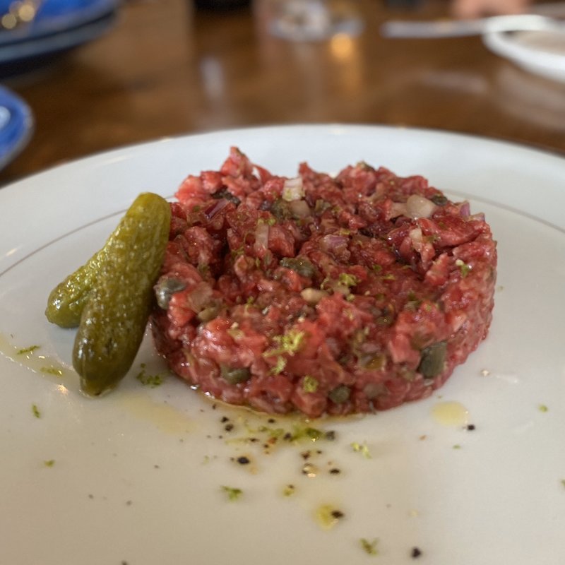 牛肉のタルタル(Xato burrata ＆ steak)