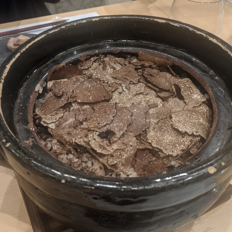 松葉ガニと平茸の炊き込みご飯(日本料理　秀たか)