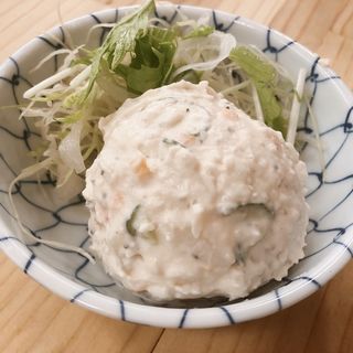 ポテトサラダ(やきとんまこちゃん ガード下酒場)