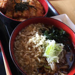 カツカレーそばセット