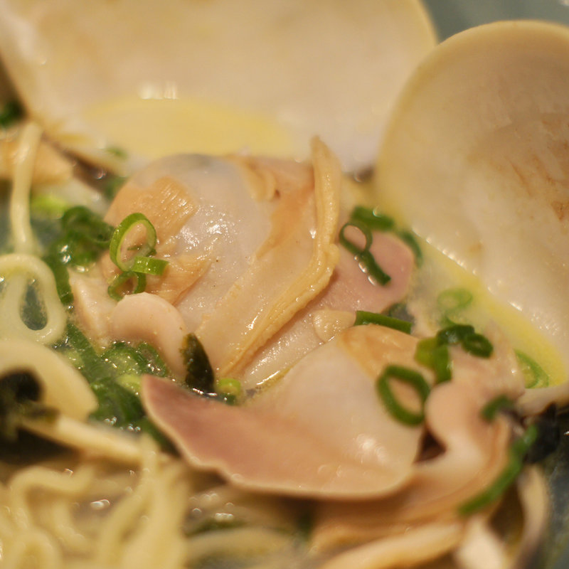 ハマグリ塩バターラーメン(限定)(博多ラーメン でぶちゃん 高田馬場本店)