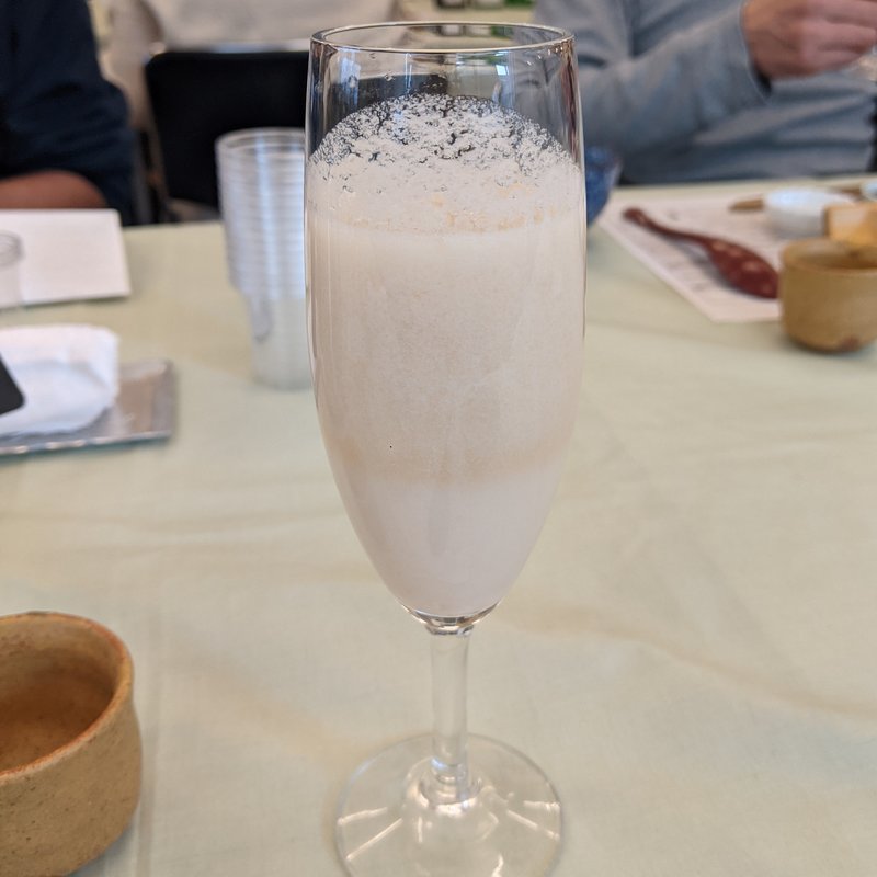 洋梨豆乳ジュースソーダ割(宇豆基野 本店 )