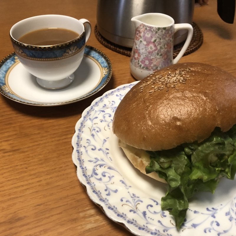 マキイバーガー(マキイ 山荘通り店)