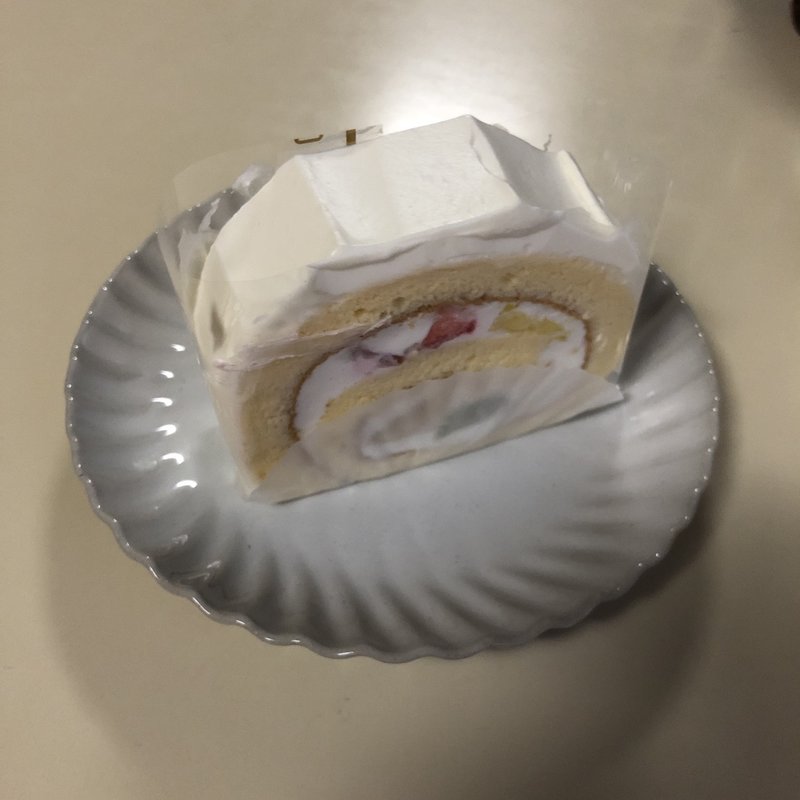 フルーツロールケーキ(パティスリー・コウヅ)
