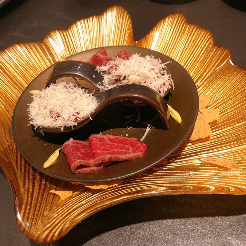 黒毛和牛のレアローストビーフ(煌　焼肉　(KIRAMEKI))