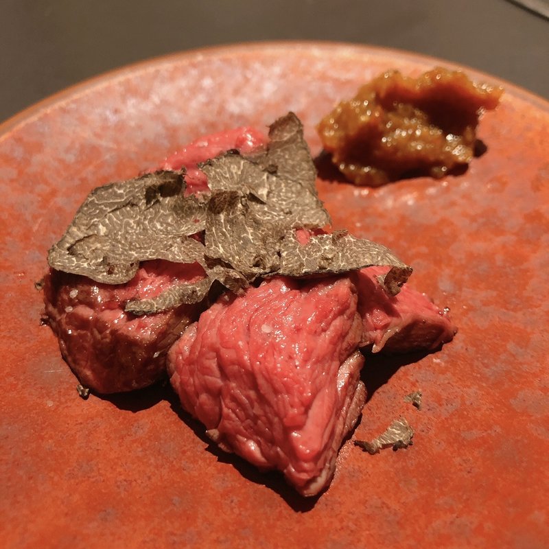 赤身肉低温調理の塊焼き(煌　焼肉　(KIRAMEKI))