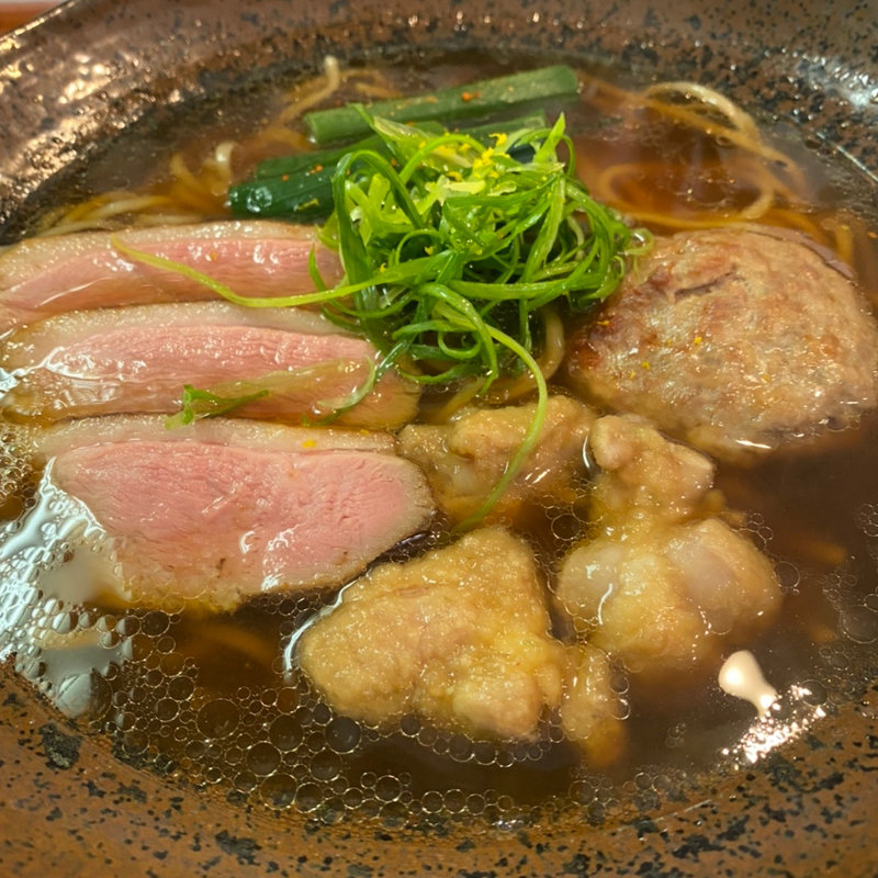 和風鴨油醤油(らーめん 彩哲 ～isato～)