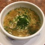 鶏肉とネギの湯麺(中華レストラン 一品香 雑餉隈店 (イーピンシャン))