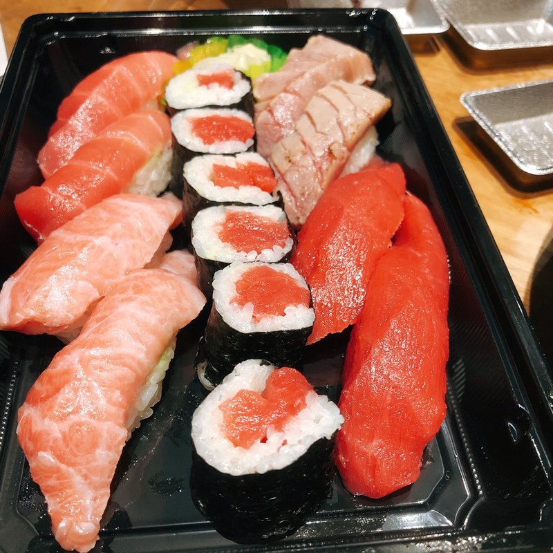 まぐろづくし（1人前）(すしざんまい 新橋店 )