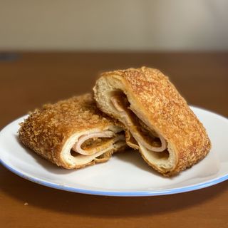 カレーハムカツパン(カスカード・あんぱんや ヨリマチFUSHIMI店)