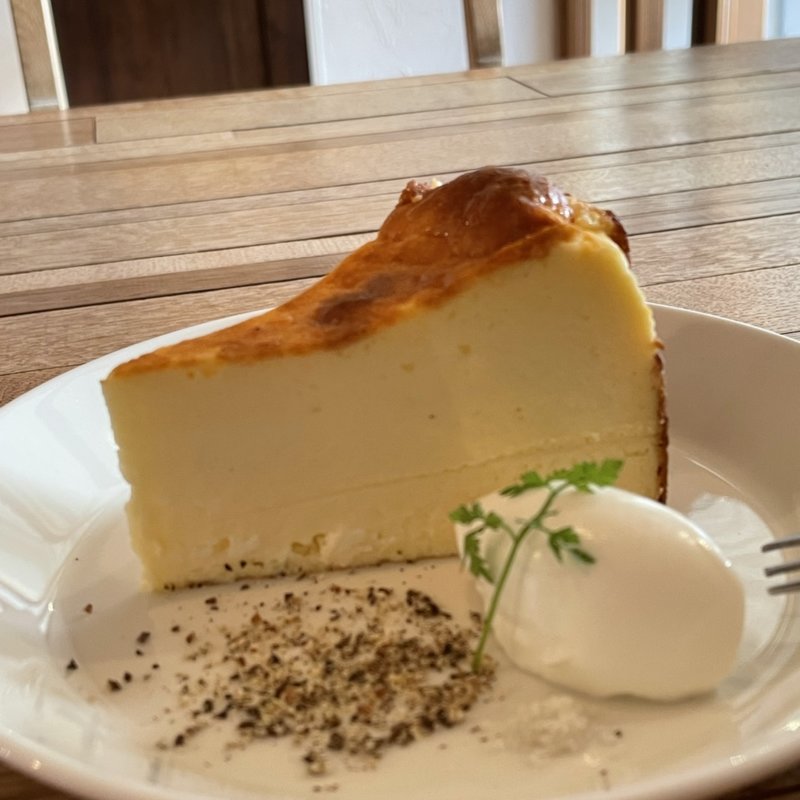バスクチーズケーキ(ワンルームコーヒー （1 ROOM Coffee）)