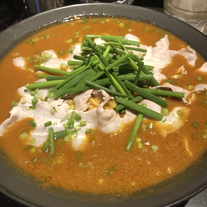 赤カレーラーメン(かれー麺 実之和)