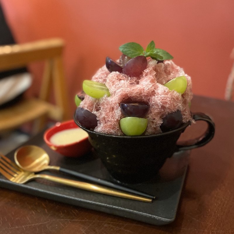 ぶどうミルク氷(ハッチポッチ)