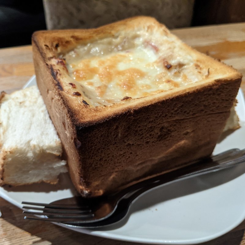 エビとハムとベーコンのミックスグラパン(喫茶デン)