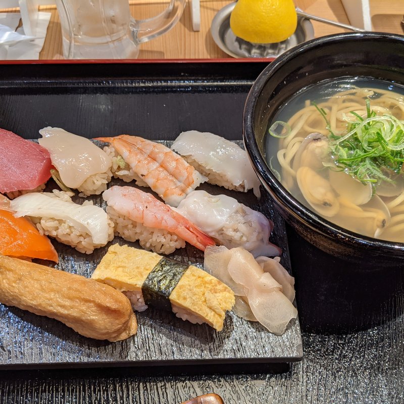 寿司・鯛出汁塩らーめんセット(鮨・酒・肴 杉玉 大船)