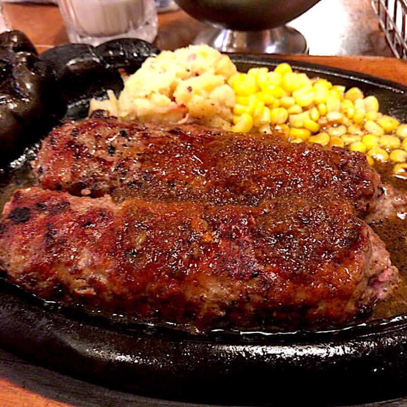 炭焼き粗挽きビーフハンバーグ(ブロンコビリー 鈴鹿中央通店 （BRONCO BILLY）)