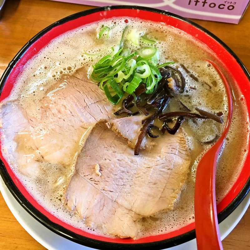 こってりラーメン(福間ラーメンろくでなし 宮若店)