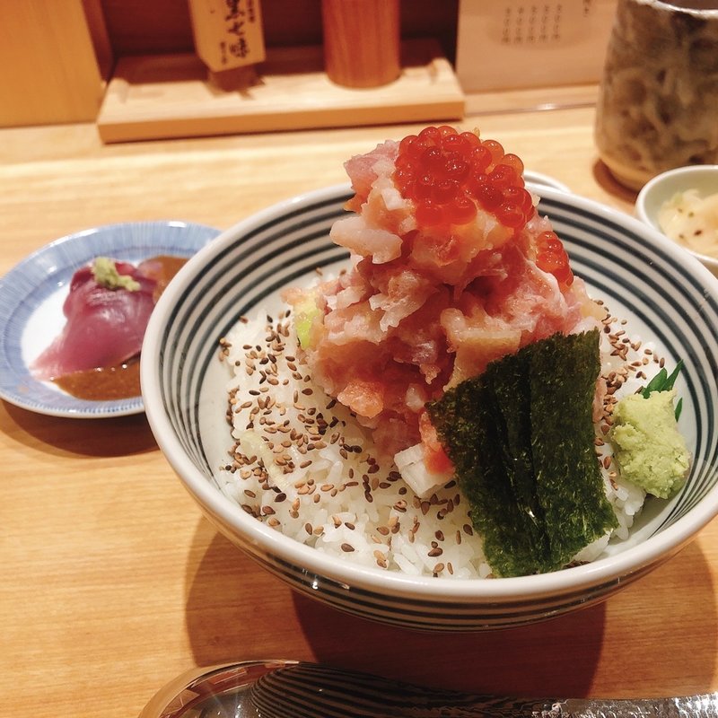 ぜいたく丼　梅(日本橋海鮮丼　つじ半　東京ミッドタウン店)