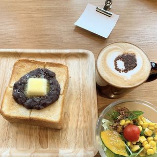あんバタートースト（セット）(パン屋むつか堂カフェ アミュプラザ博多店)
