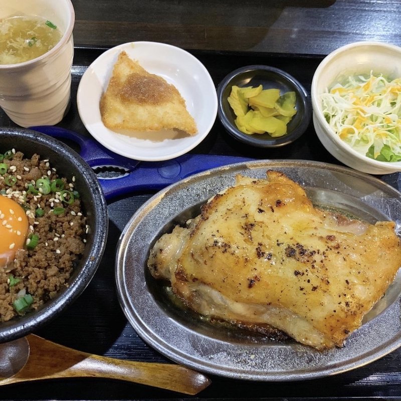 骨付鶏(ナイスはっちゃん)