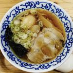 煮卵入り醤油ラーメン