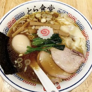 ワンタン麺(とら食堂 福岡分店)