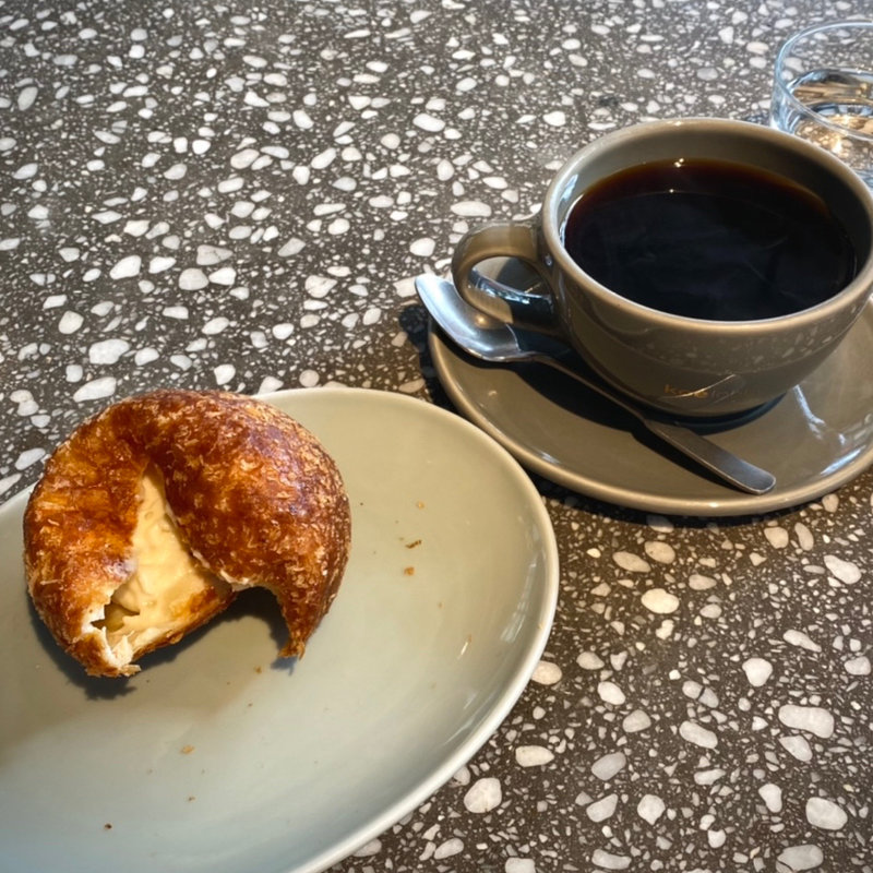 カニクリームコロッケパン(hotel koe tokyo )