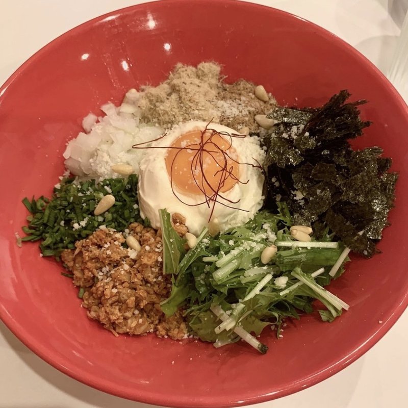 鶏まぜそば（チーズフロマージュトッピング）(サルタヒコ)