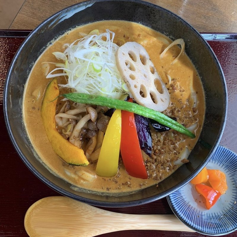 季節の野菜カレーうどん　白(菊すけ )