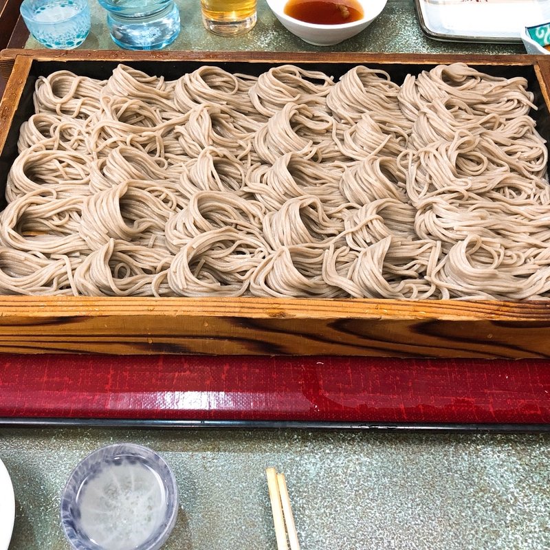 へぎそば(越後十日町 小嶋屋 本店 （えちごとおかまち こじまや）)